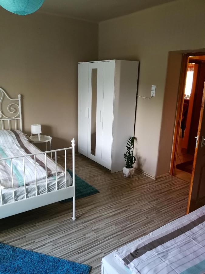 Zso-Ze Apartman Tiszafured Exterior photo