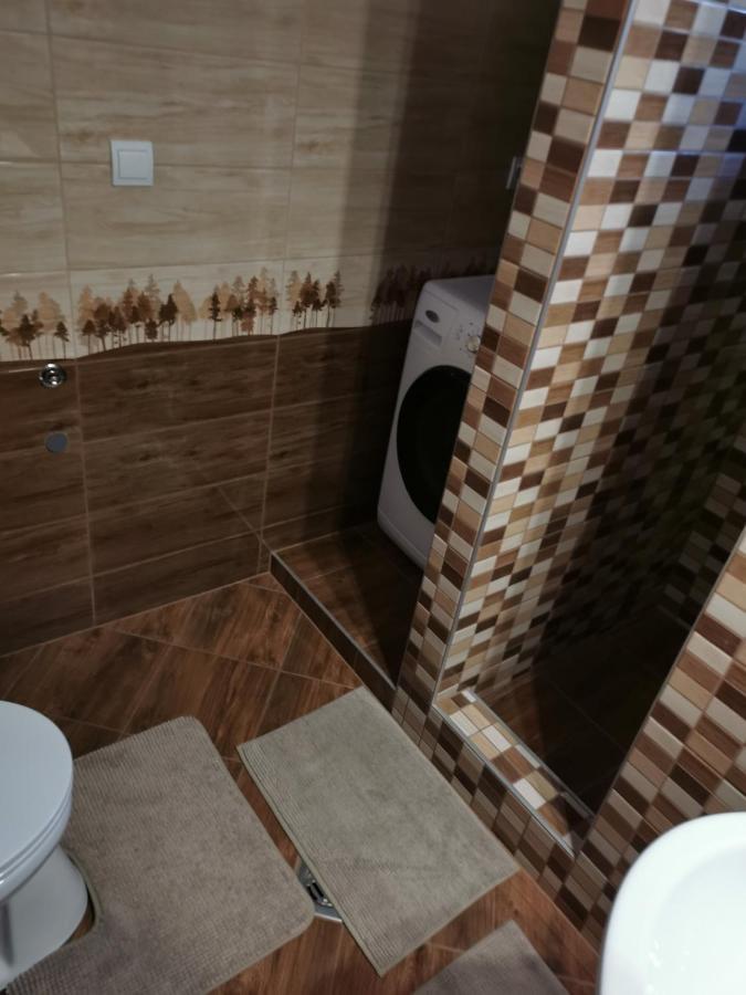 Zso-Ze Apartman Tiszafured Exterior photo